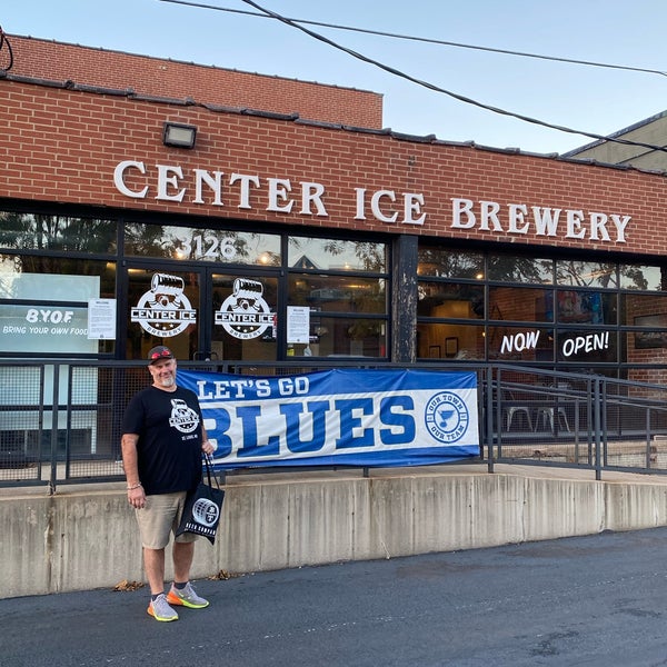 10/23/2020 tarihinde Bob R.ziyaretçi tarafından Center Ice Brewery'de çekilen fotoğraf