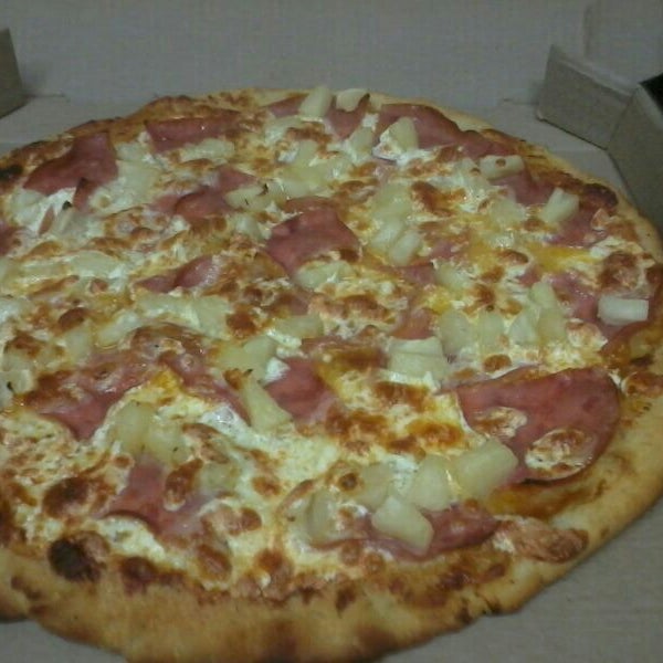6/1/2013에 Ale Z.님이 Capriccio Pizza &amp; Pasta에서 찍은 사진
