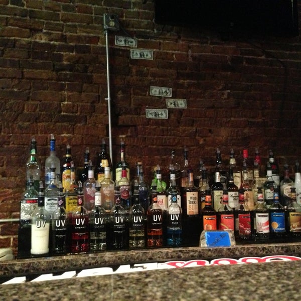 Московская 4 киров бар. Дизайн коммерческих заведений. Джим бар турник. Bars up. Stand up cafe москва ул покровка 16.