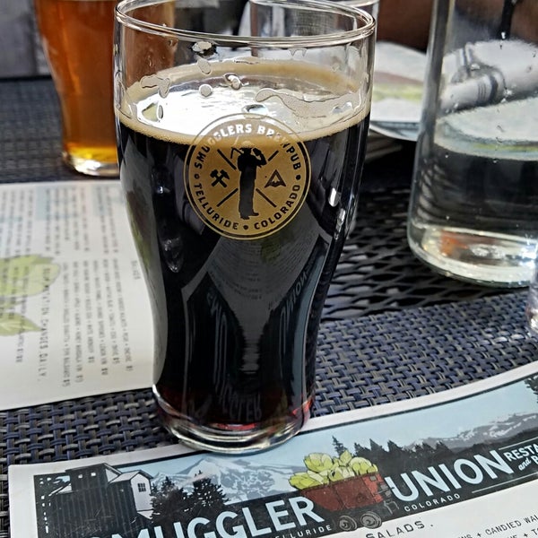 Photo taken at Smugglers Brew Pub by Mei-Ly on 8/21/2018