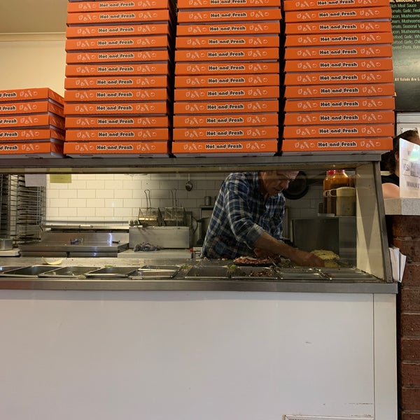 Capone's Pizza Research 4 tips de 10 visitantes