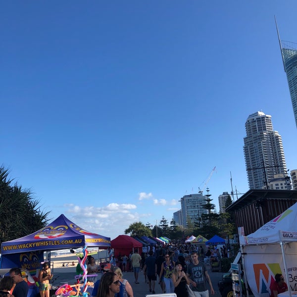 Surfers Paradise Beachfront Markets