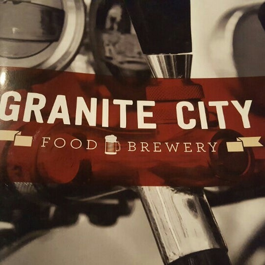 Foto diambil di Granite City Food &amp; Brewery oleh LaTasha B. pada 7/24/2016