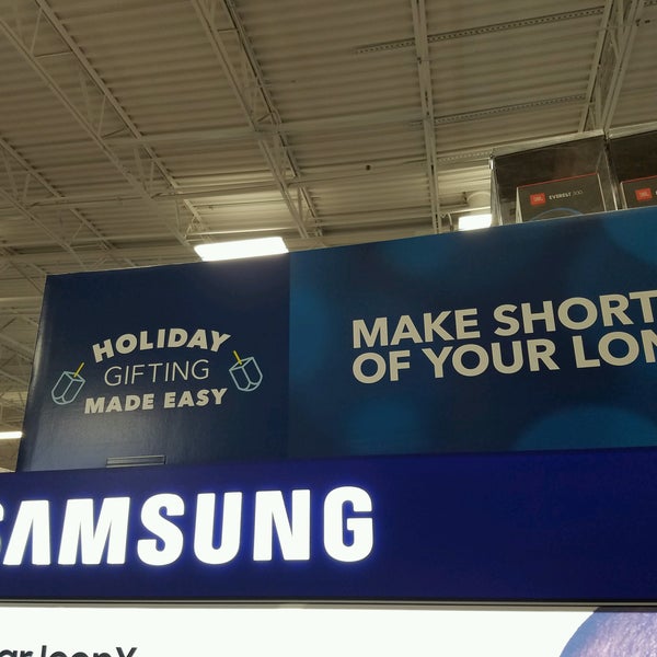 Best Buy Grand Hunt Center Gurnee, IL