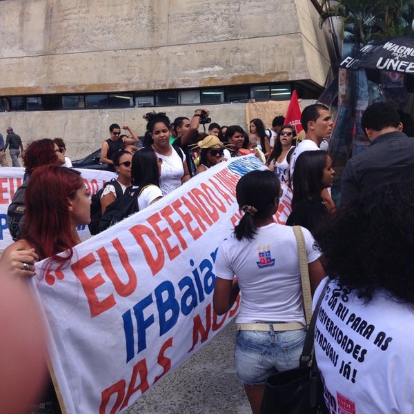 Das Foto wurde bei Assembleia Legislativa do Estado da Bahia (ALBA) von Joildo S. am 5/28/2014 aufgenommen
