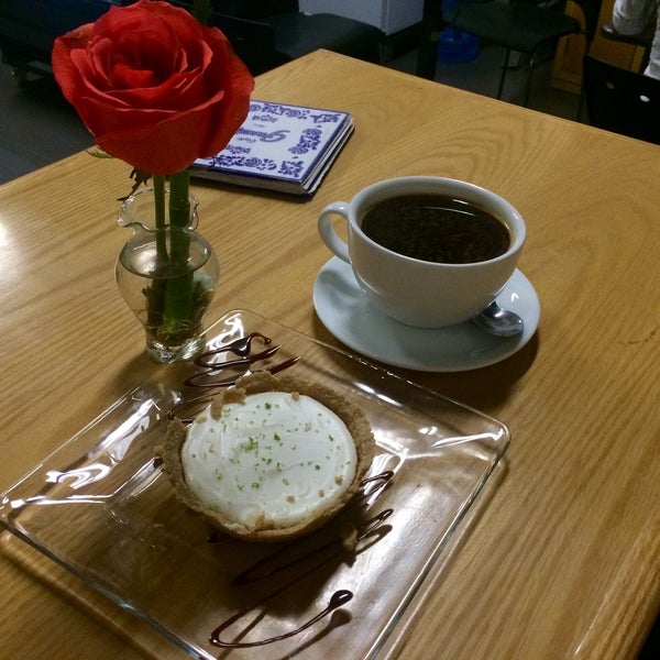 Foto tirada no(a) Gradios Café Especialidad por Markuw A. em 3/21/2015