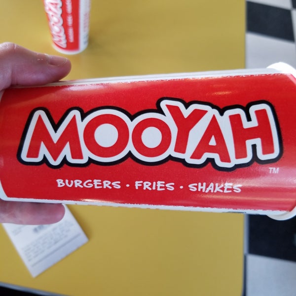Photo taken at MOOYAH Burgers, Fries &amp; Shakes by Rob B. on 3/24/2019