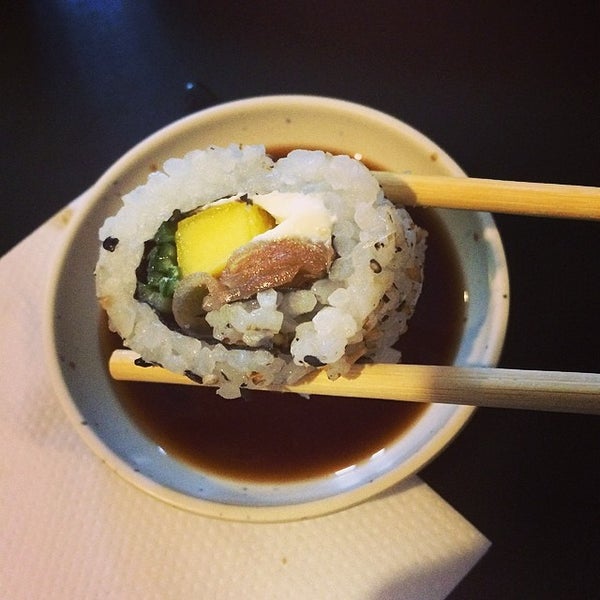 รูปภาพถ่ายที่ Miyagi Sushi โดย Rafael F. เมื่อ 3/18/2014