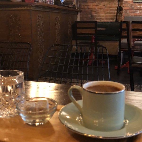 11/10/2018にAYŞE 🐝がBettys Coffee Roasterで撮った写真