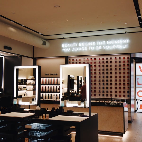 What to Buy at Chanel's New Beauty Atelier in New York City