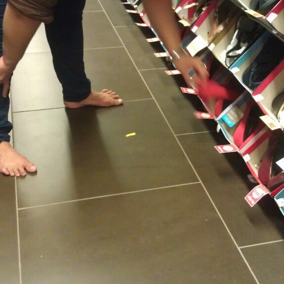 Payless sales san carlos