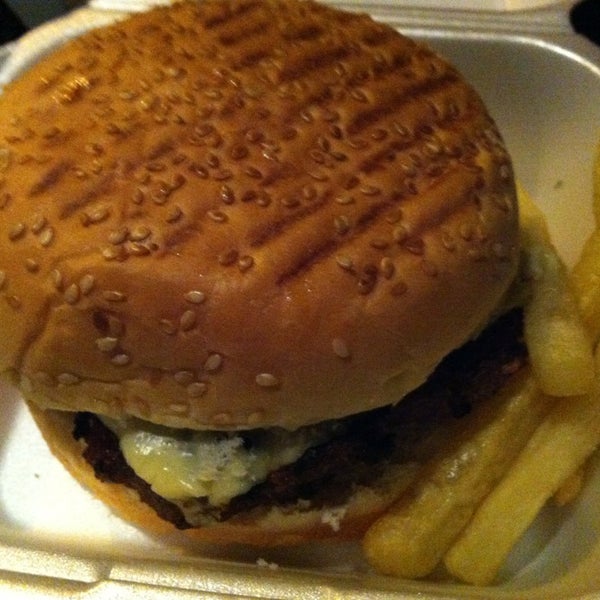 Бургер таун. Захватить бургер таун. Битва за бургер таун. Бургер таун call of duty. Гамбургер немецкий город.