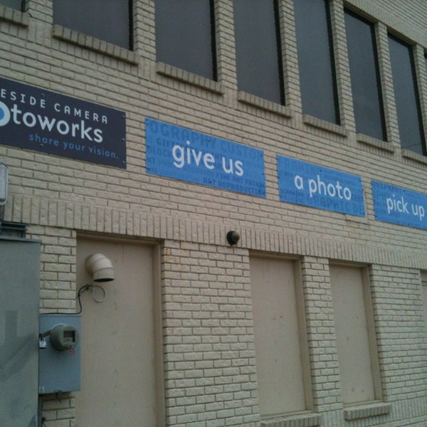 Lakeside Camera Photoworks Electronics Store in Metairie