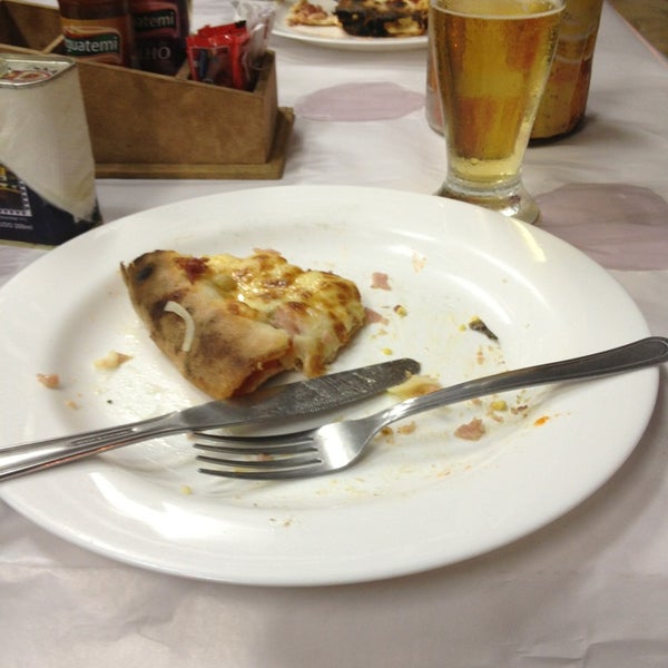 Pizza com borda de cheddar 🍕😁 - Picture of Pizzaria Fratello, Bertioga -  Tripadvisor