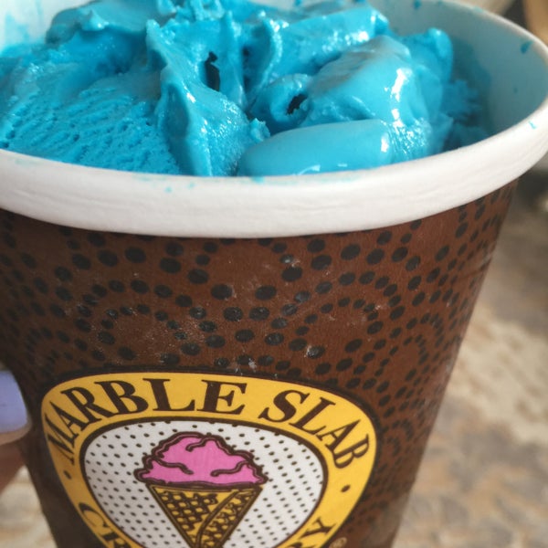 รูปภาพถ่ายที่ Marble Slab Creamery โดย خلود 💎 เมื่อ 3/15/2015