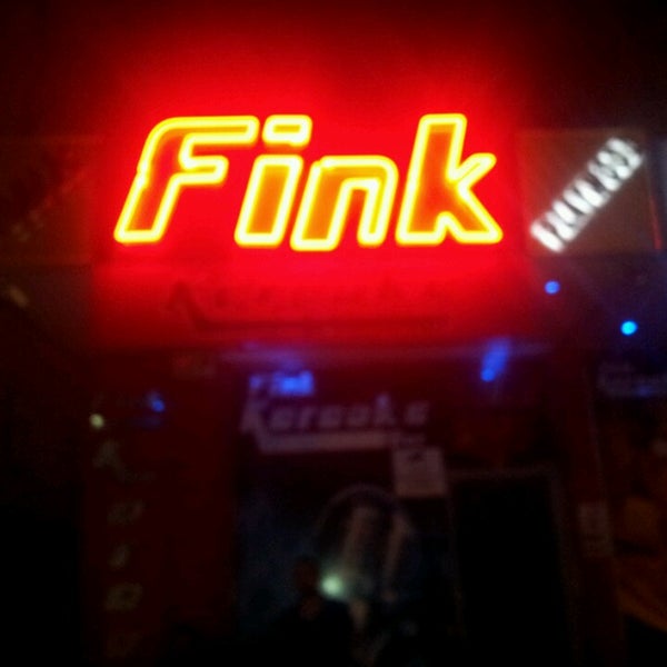 Foto scattata a Fink Karaoke Bar da BOYRAZ h. il 5/28/2013