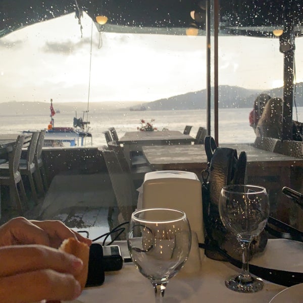 Foto tirada no(a) Kavak &amp; Doğanay Restaurant por Nas em 9/22/2022
