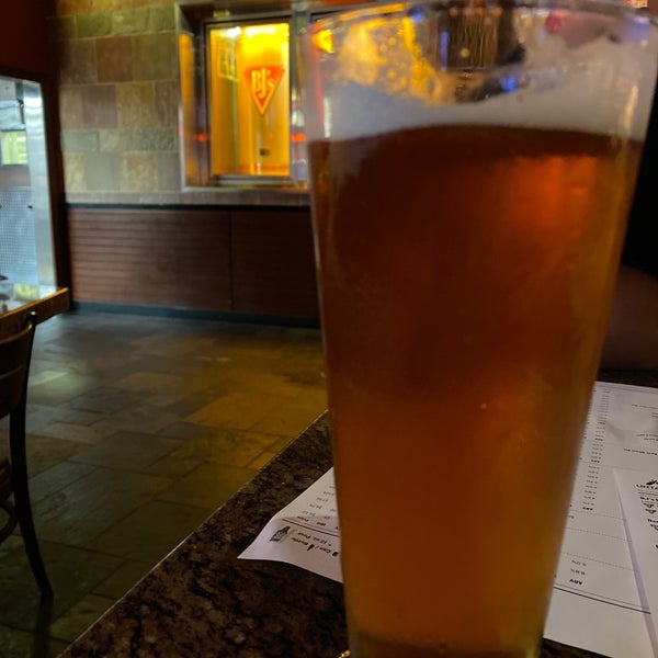 Photo taken at BJ&#39;s Restaurant &amp; Brewhouse by Mike B. on 6/26/2020