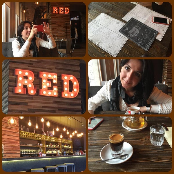Das Foto wurde bei Red Café von Серёжа am 11/21/2015 aufgenommen