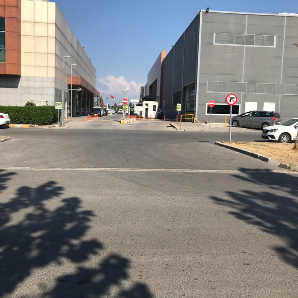 8/24/2020にErenがAda Alışveriş Merkeziで撮った写真