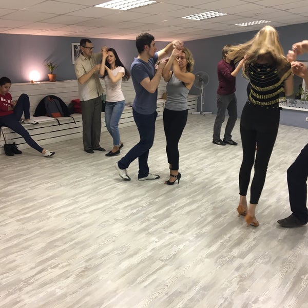 Танцевальная школа сальса. Школа латиноамериканских танцев в спб. Сальса плюс спб. Санкт-петербург щербаков переулок 12 сальса социаль. Сальса школа спб.