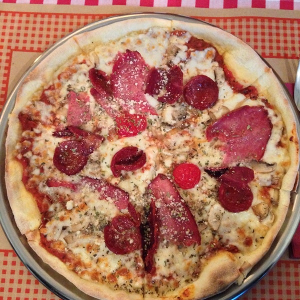 10/31/2015에 Behzat G.님이 The Italian Cut - Pizza&amp;Kitchen에서 찍은 사진