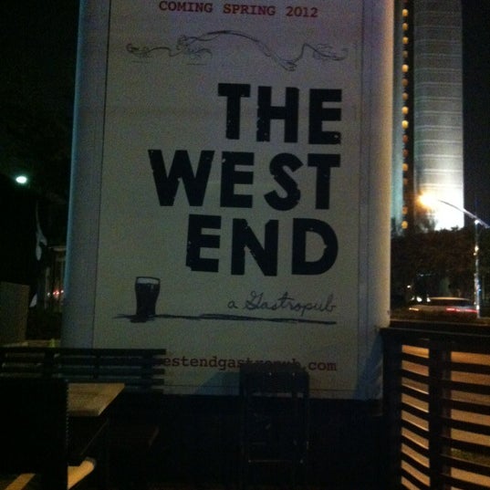 รูปภาพถ่ายที่ The West End Gastro Pub โดย Brittany W. เมื่อ 9/26/2012