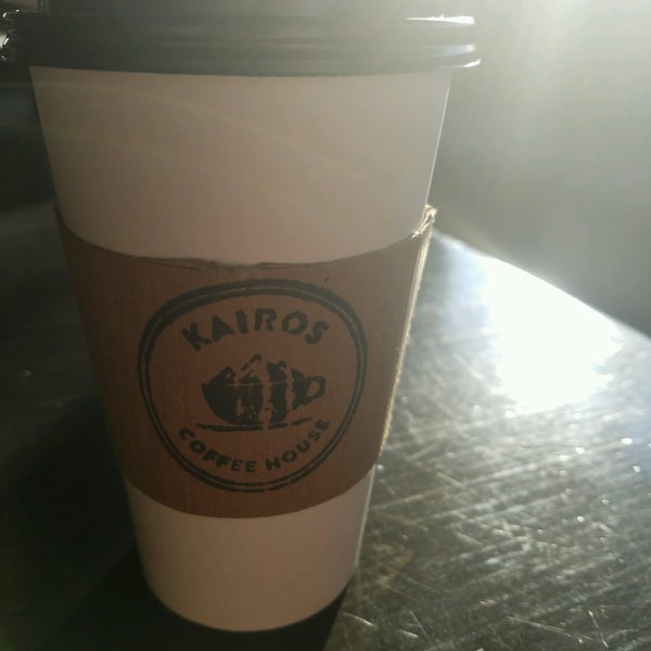 Foto tirada no(a) Kairos Coffee House por Vicki G. em 1/17/2017