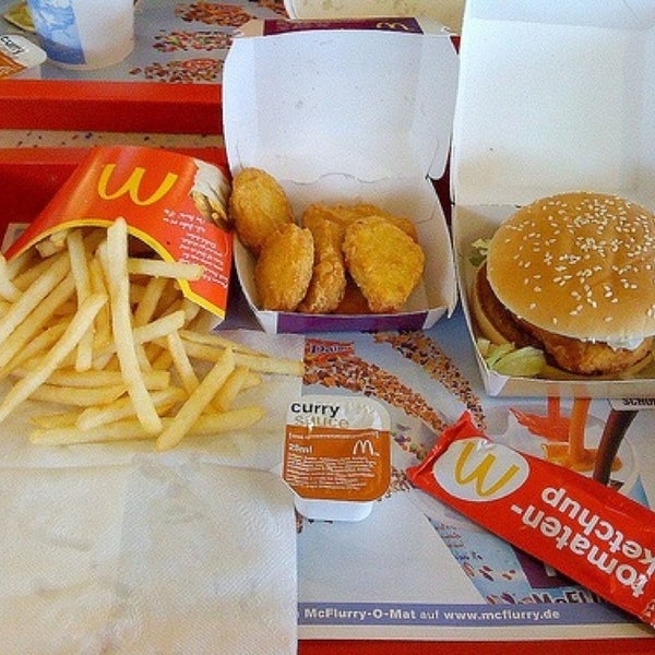 McDonald�s Aydın�da Fast Food Restoranı