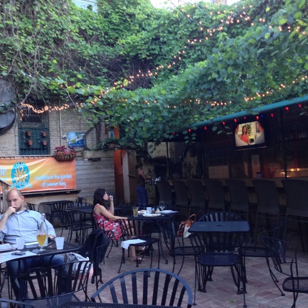 7/8/2014 tarihinde Marco M.ziyaretçi tarafından Grandview Tavern and Beer Garden'de çekilen fotoğraf