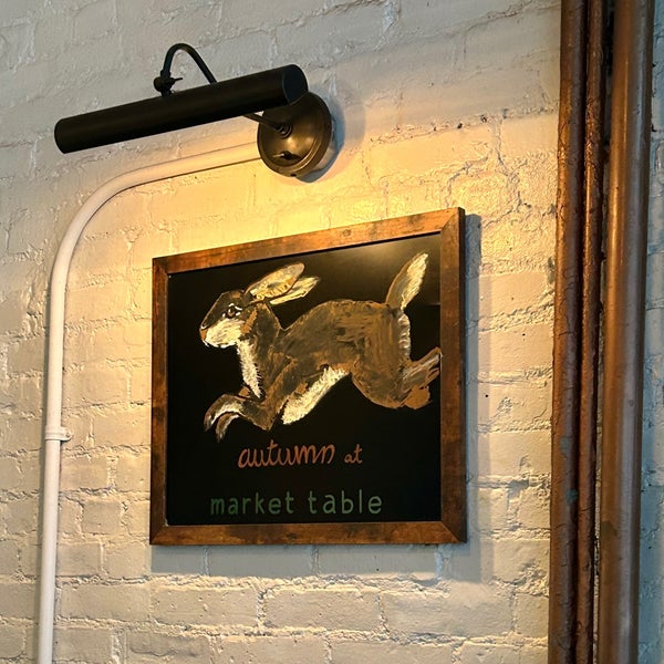 12/3/2023 tarihinde Paul S.ziyaretçi tarafından Market Table'de çekilen fotoğraf