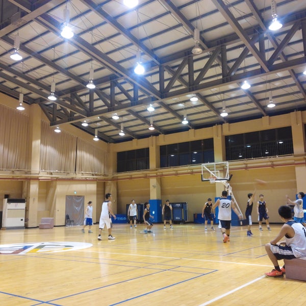 新北市五股區公民會館籃球場 2 Visiteurs