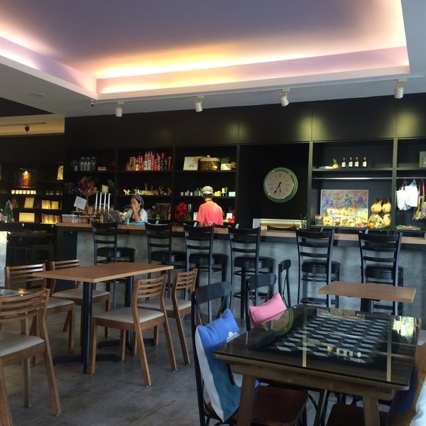 Sorella Cafe Cafe