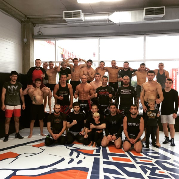 Центр смешанных единоборств волгоград. Центр единоборств. Центр смешанных единоборств. Катран новосибирск мма. Сангинов мухаммад топ тим сибириа.