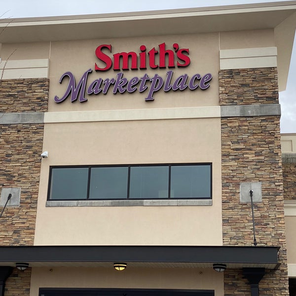 Smith S 217 N 2000 W