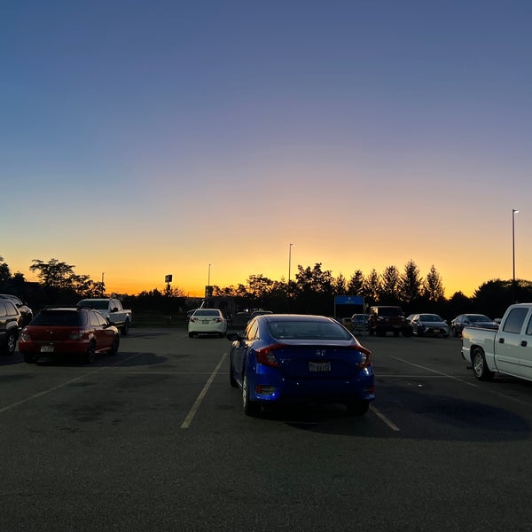 Walmart Supercenter Harrisville'de Hipermarket