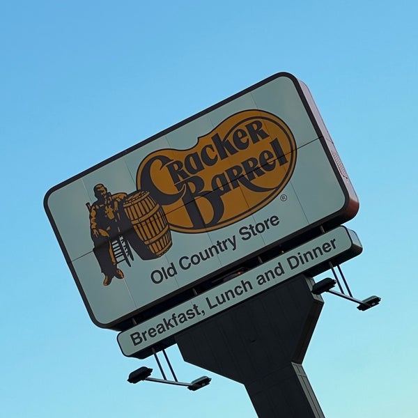 Cracker Barrel Old Country Store Saint UT