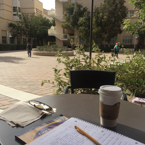 Photo prise au University of California, Irvine Extension par 🎼🎶 le10/27/2015