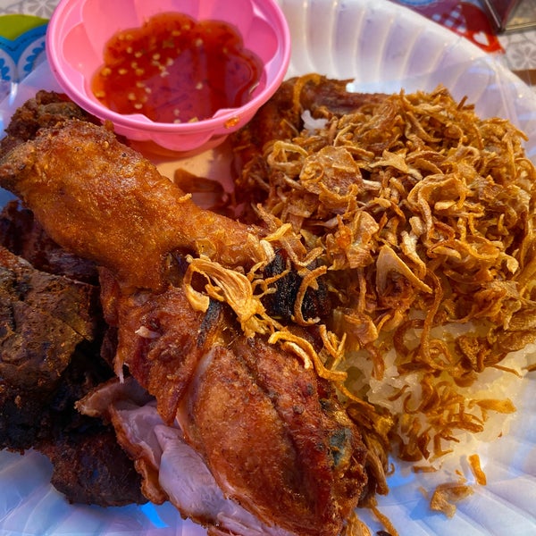 Hat Yai Fried Chicken With Cantonese Curry Heidi Roth