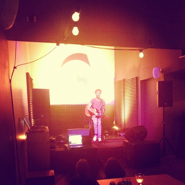 Foto tomada en Liverpool Indie/Rock Bar  por Vytautas J. el 7/18/2014