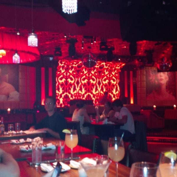 Photo taken at Délice Restaurant Nightclub by Louis-David C. on 6/23/2013
