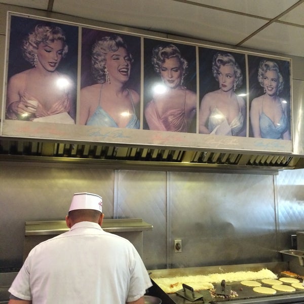 Photo taken at Lori&#39;s Diner by Karan W. on 7/5/2015