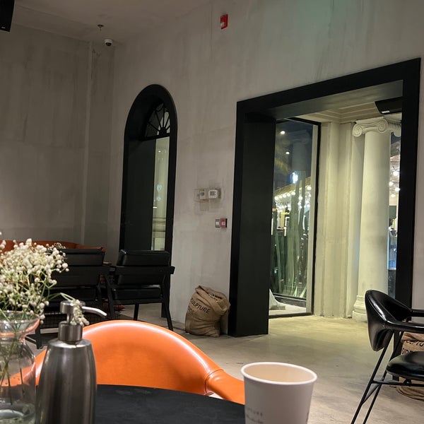 5/9/2024にAbdulrahmanがSculpture Caféで撮った写真