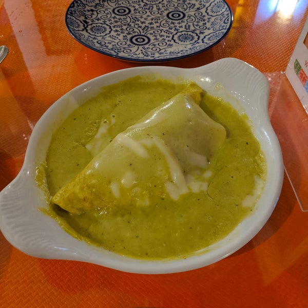 Foto diambil di La Cantina Mexicana oleh Miloš pada 8/15/2019