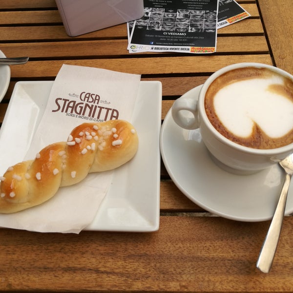 9/16/2017 tarihinde Milošziyaretçi tarafından Ideal Caffé Stagnitta'de çekilen fotoğraf