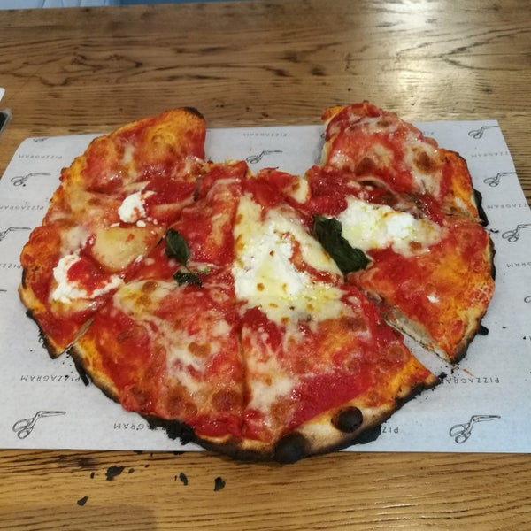 7/5/2018 tarihinde Milošziyaretçi tarafından Pizzagram'de çekilen fotoğraf