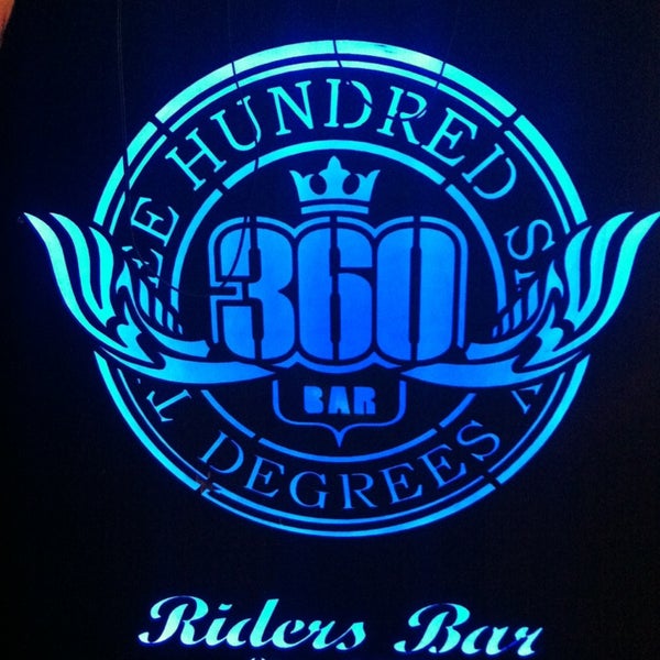 Foto scattata a 360 riders bar da Antonina D. il 6/1/2013