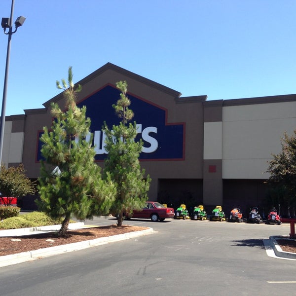 Lowe's Hardware Store in Yuba City