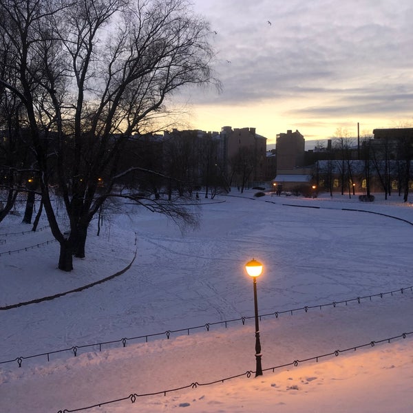 รูปภาพถ่ายที่ Yusupov Garden โดย Sergei B. เมื่อ 12/22/2021