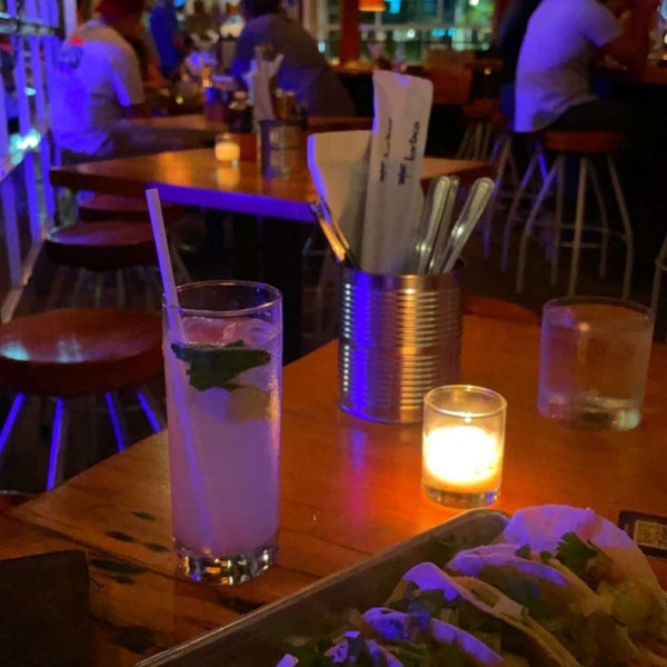 Photo taken at bartaco Hyde Park by Momo on 7/31/2021